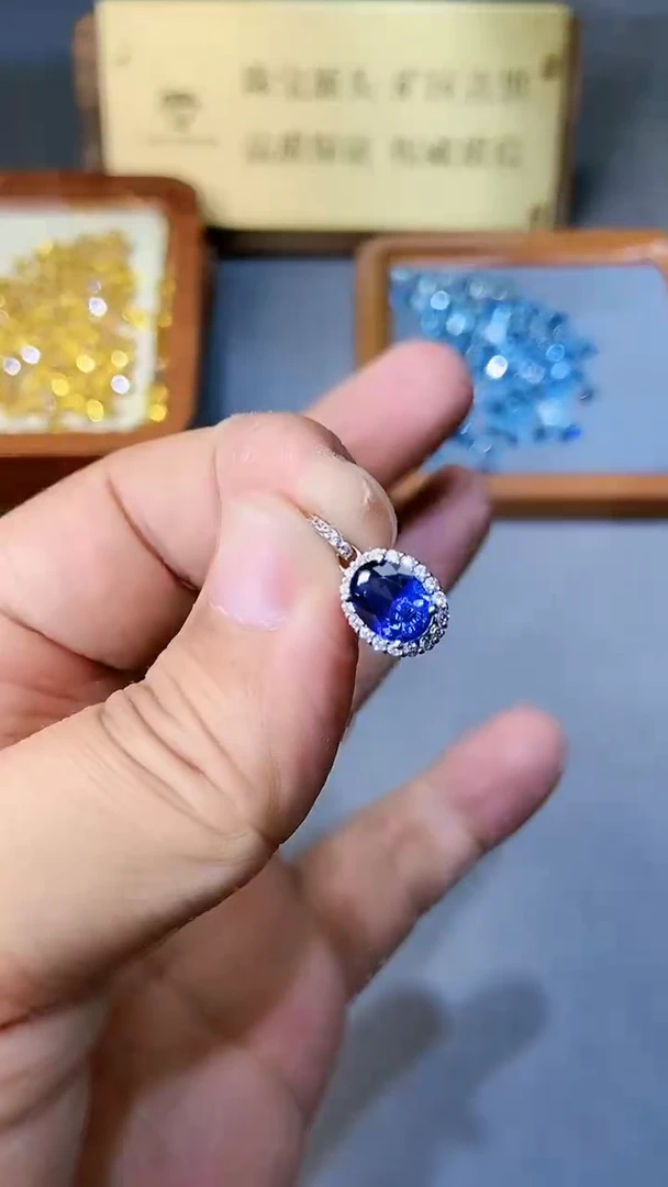 【闪购商品】蓝宝石颈饰银S925镶嵌.21