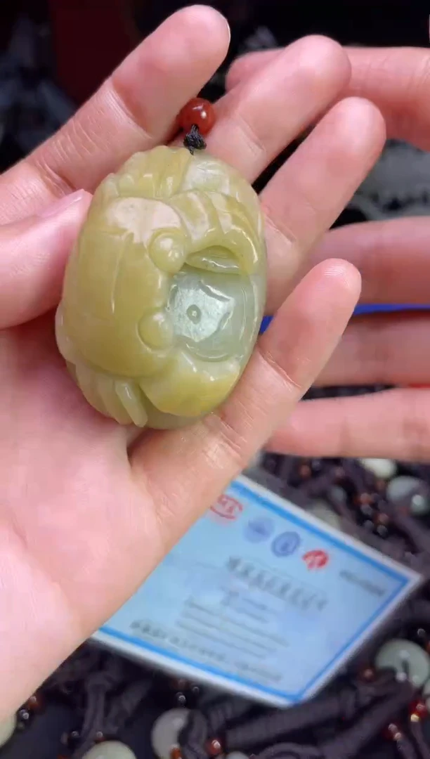 未镶嵌和田玉挂件1