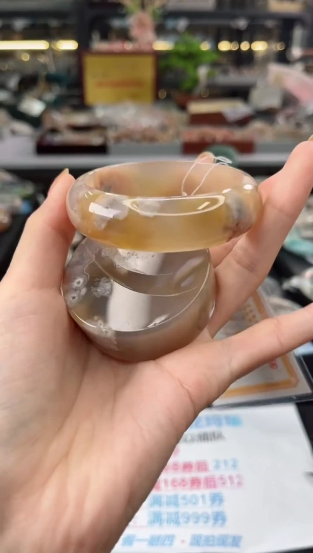 【闪购商品】石英质玉手镯未镶嵌55圈口（不退不换）1401046