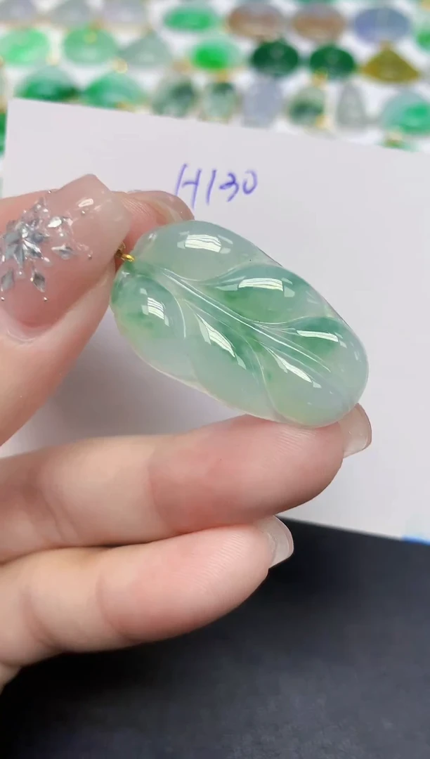 颈饰18K金镶嵌翡翠天然缅甸翡翠A货翡翠百元以上9元证书费自理