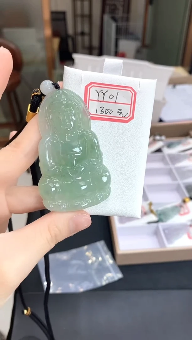 翡翠未镶嵌颈饰YY01加大冰绿大观音