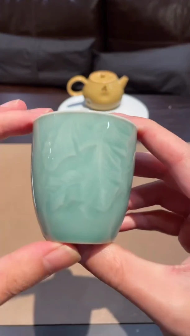 190窑承青瓷蕉叶杯