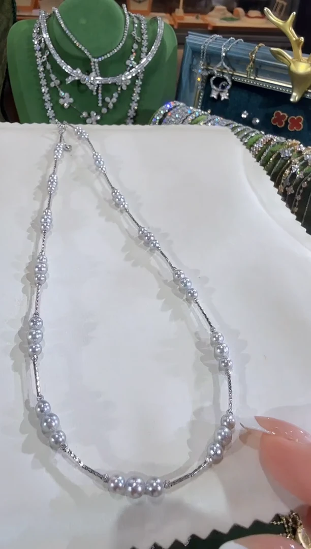 颈饰18K金镶嵌海水珍珠项链