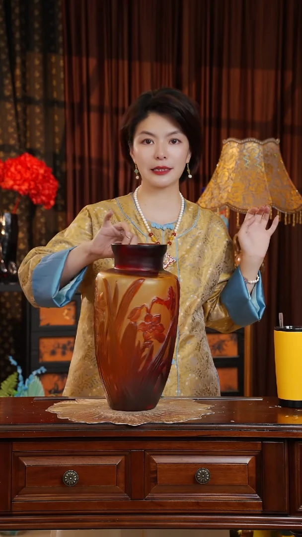 手工艺品琉璃葛蕾--外浮雕