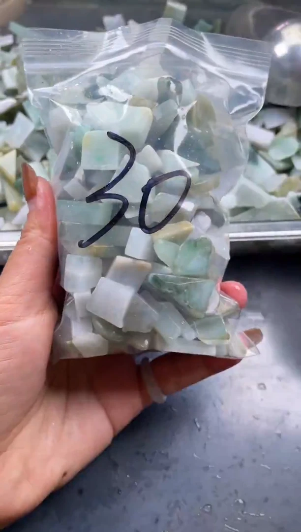 配石翡翠天然翡翠小号500克30