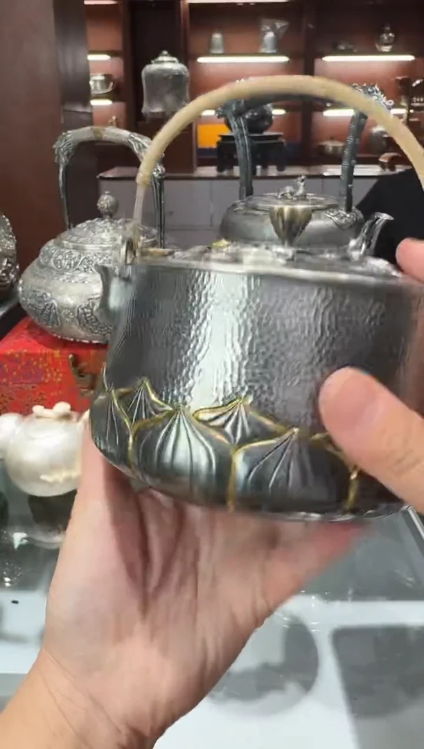 足银精工手工莲花鏨刻熏色双提梁泡茶烧水壶
