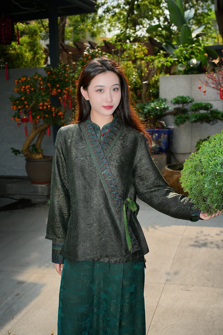 蓝大【笏板】新中式桑蚕丝太太服7574