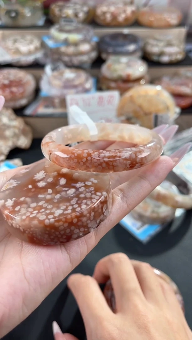 未镶嵌手镯石英质玉55