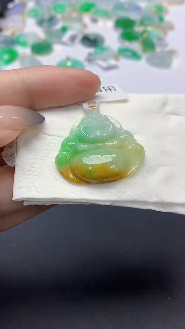 翡翠18K金镶嵌颈饰天然缅甸a货翡翠