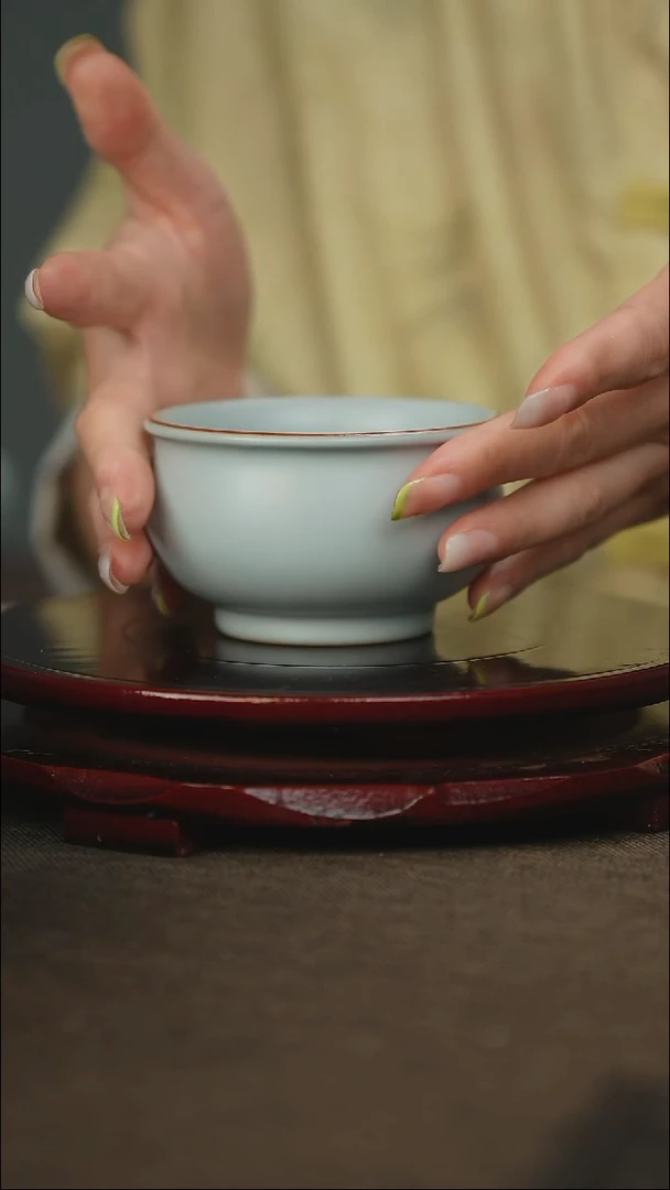 微微瑕 满融杯  无底款