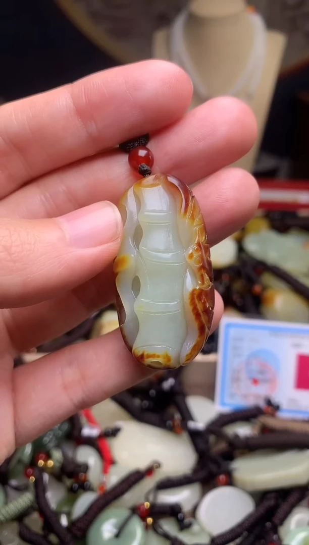 颈饰未镶嵌和田玉新疆料青海料清水和田玉吊坠