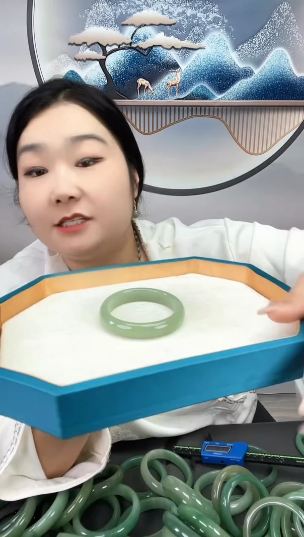 未镶嵌败家娘们独龙玉石英质玉败**们败家娘们88