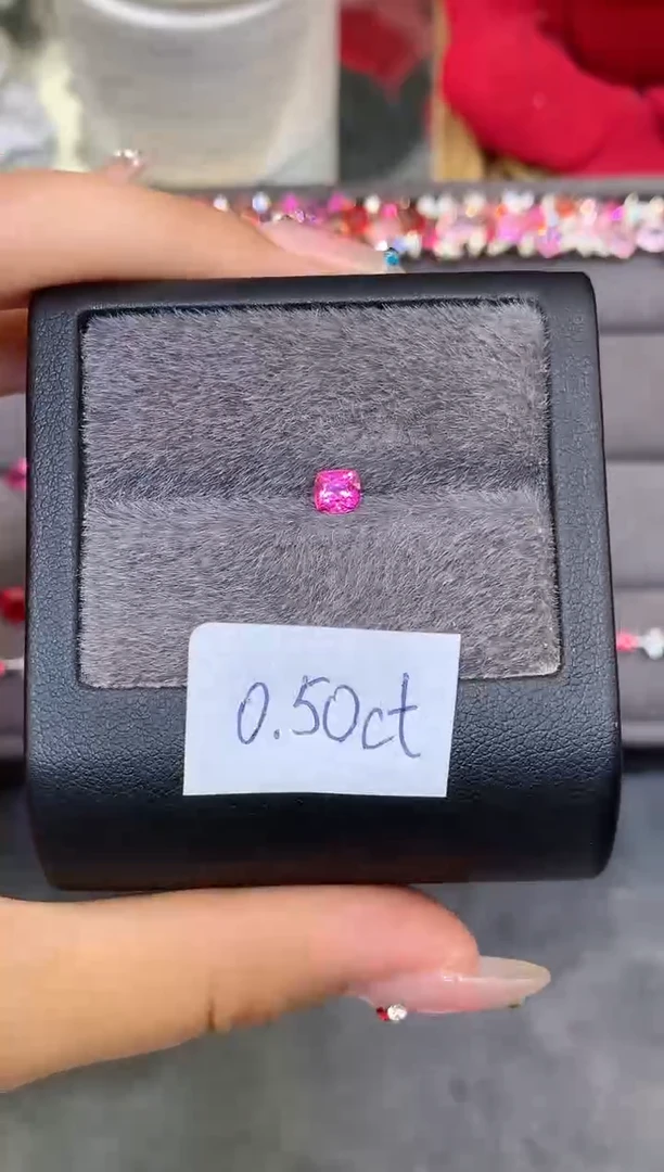 未镶嵌裸石定制尖晶石安**铐枕型 绝地武士 0.50ct