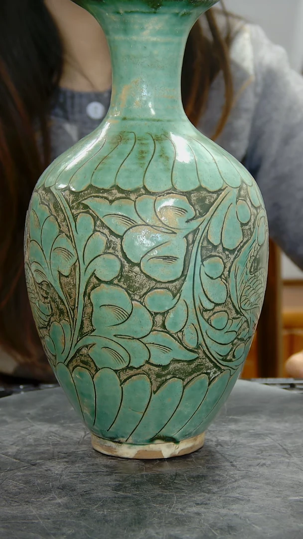 瓶磁州窑孔雀绿釉牡丹纹玉壶春瓶#1401#