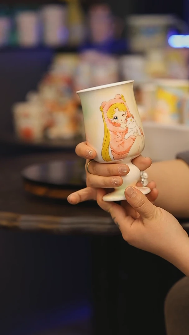 【闪购商品】摆件景德镇釉下彩绘设计师款式陶瓷