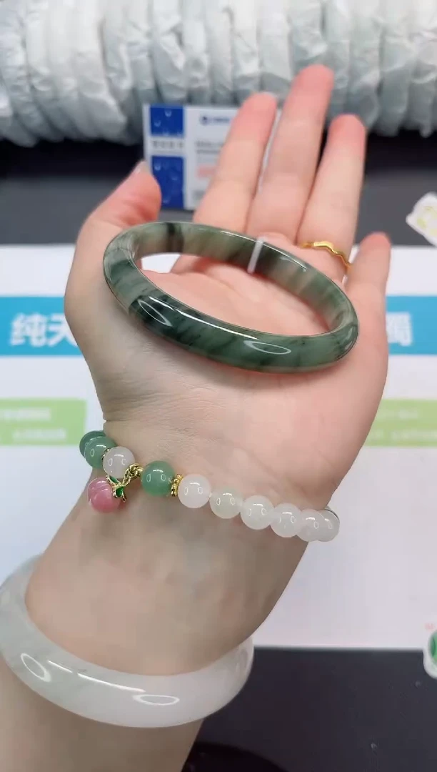 石英质玉手镯未镶嵌112-61