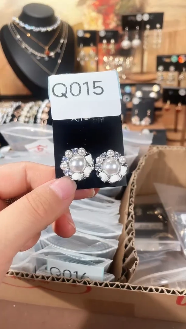 合金925银锆石Q015