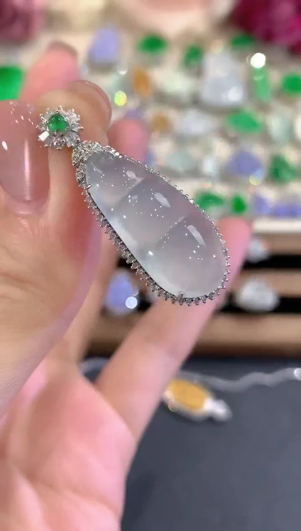 吊坠(不含链)18K金镶嵌翡翠a73