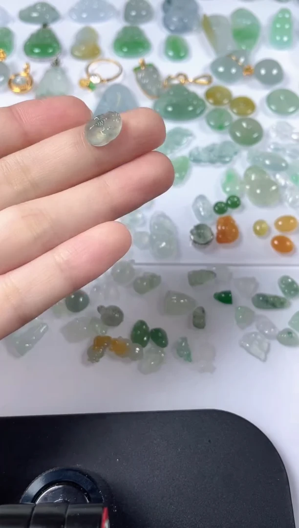 未镶嵌裸石翡翠缅甸天然翡翠