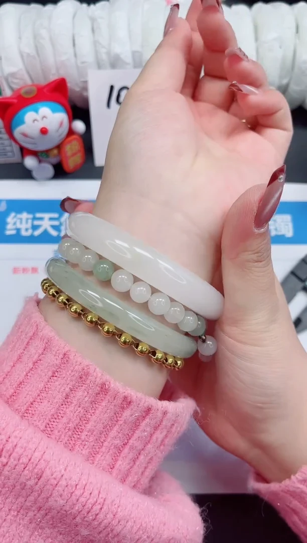 【闪购商品】石英质玉手镯未镶嵌21