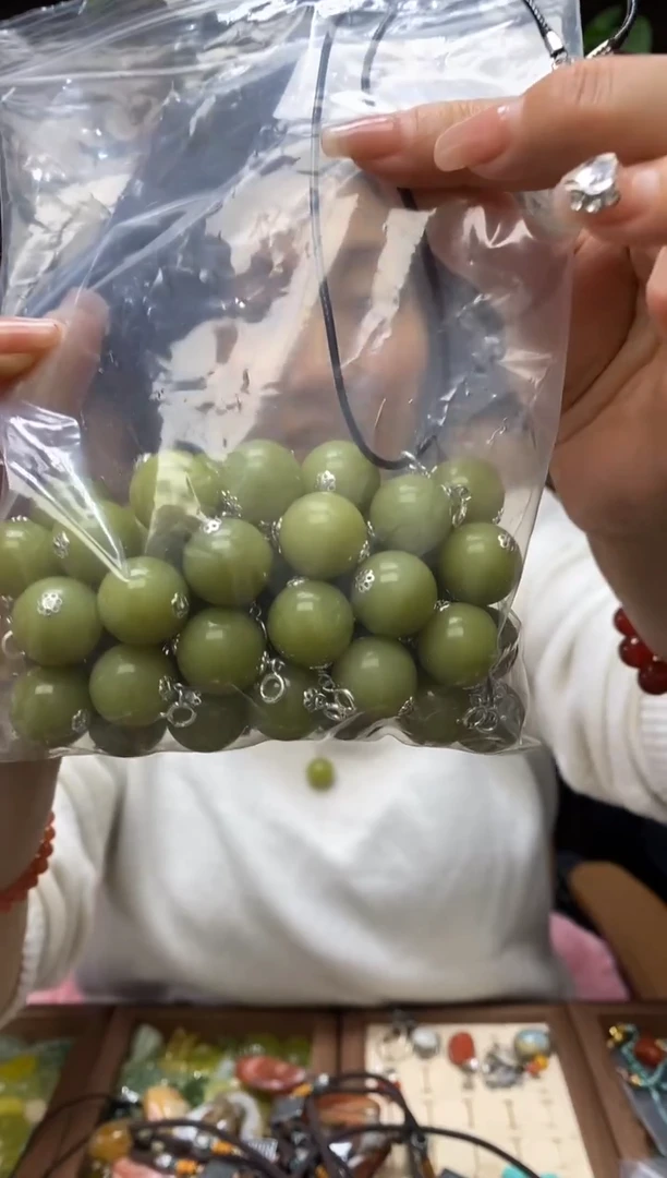 未镶嵌岫玉吊坠多样性发货其中发一