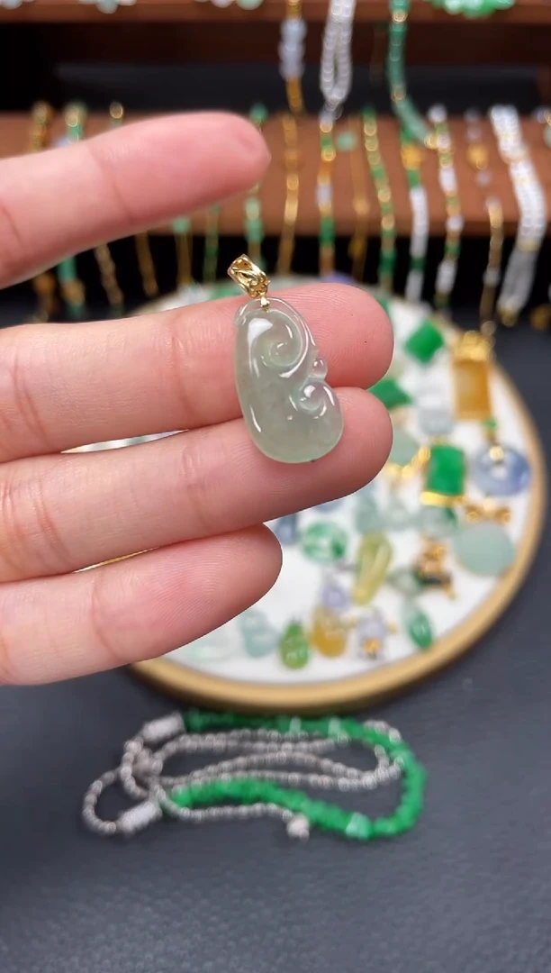 【闪购商品】翡翠吊坠(不含链)18K金镶嵌一个  JK318