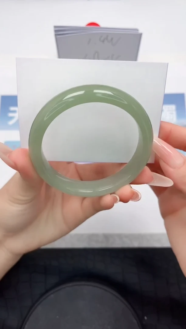 【闪购商品】石英质玉手镯未镶嵌G208-58.6