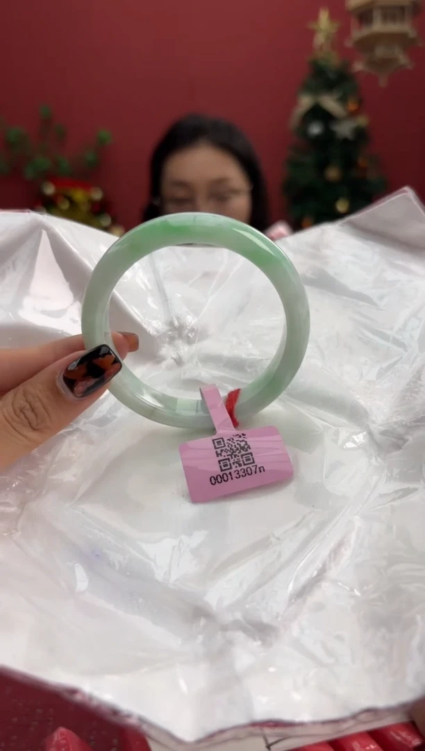 未镶嵌手镯翡翠翡翠手镯1
