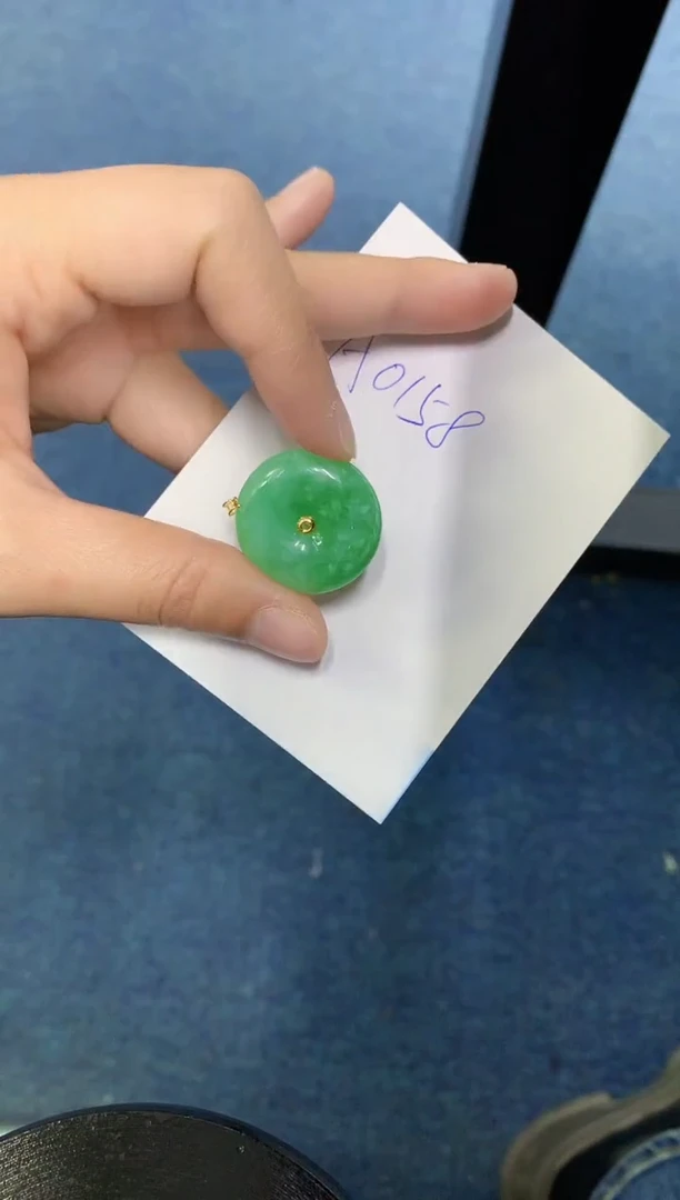 【闪购商品】翡翠颈饰18K金镶嵌000000000