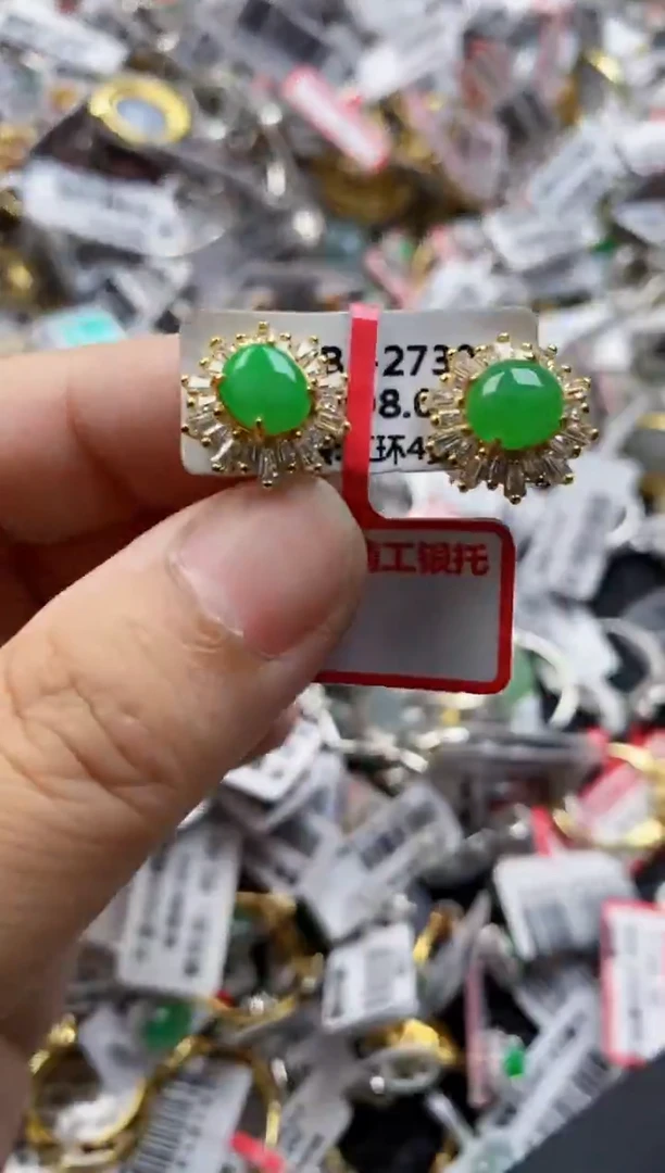 翡翠戒指银S925镶嵌6666      2