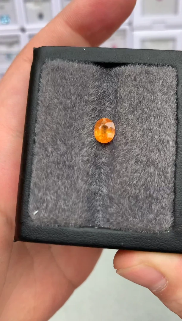 【闪购商品】石榴石（芬达石）裸石未镶嵌18-25 芬达裸石