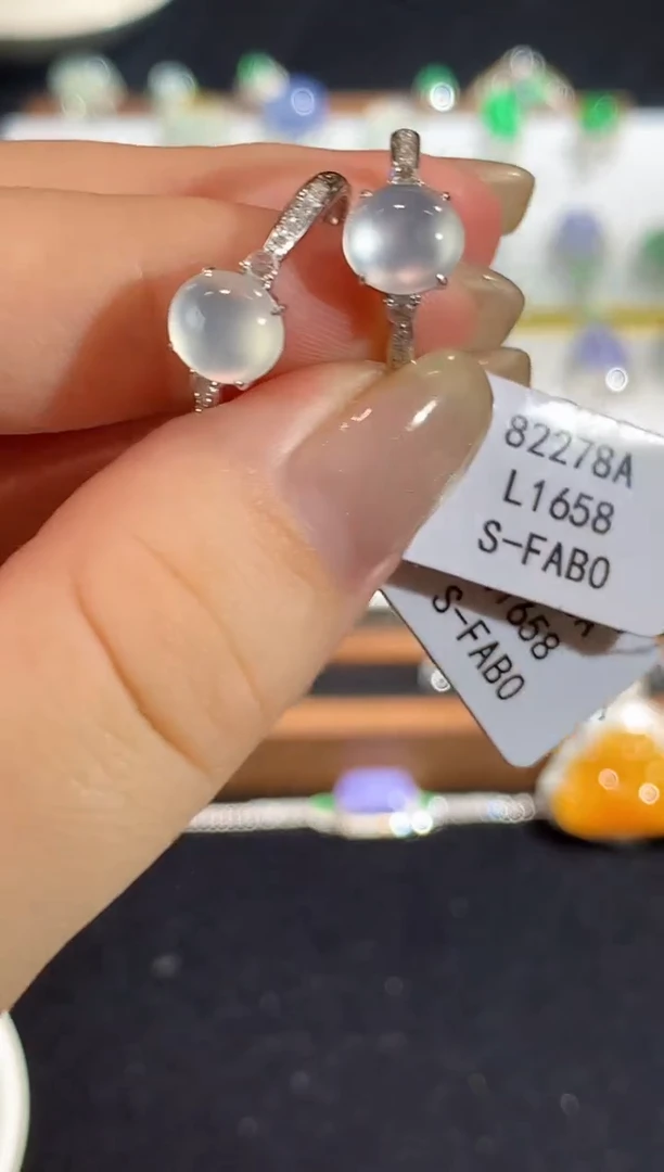 翡翠戒指18K金镶嵌L1658多样性发其一