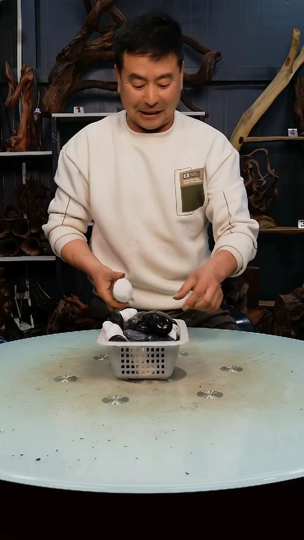 【闪购商品】木随机发货一筐4斤黑白石9.9