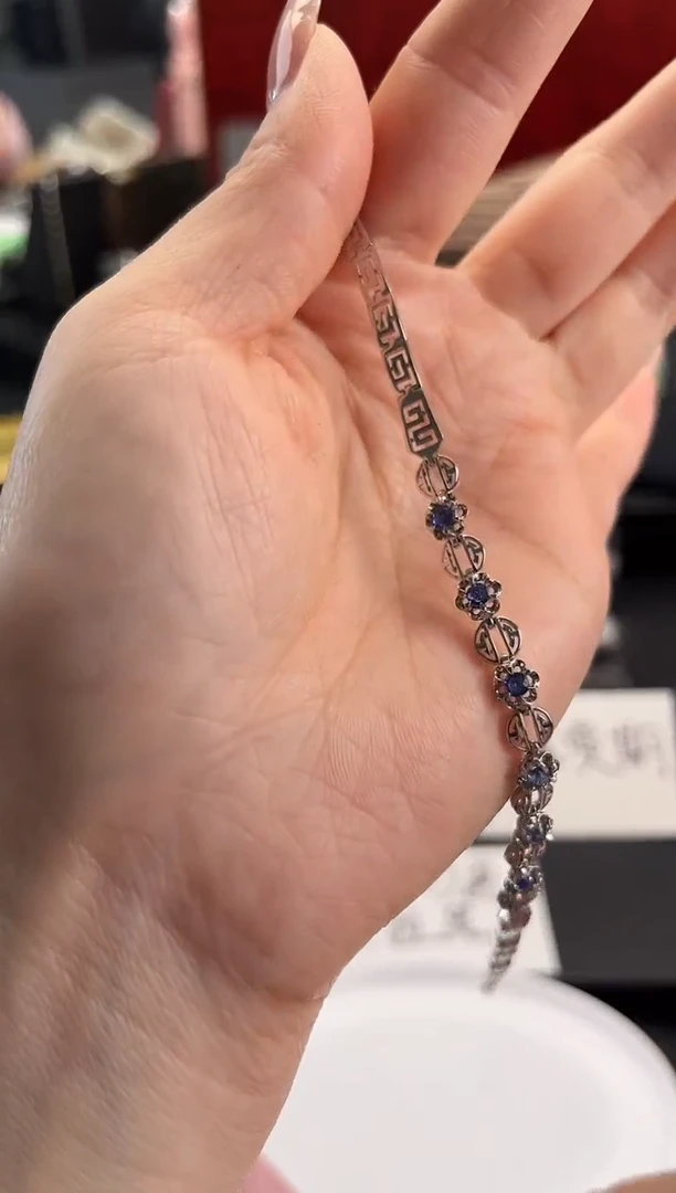 蓝宝石手链18K金镶嵌手链