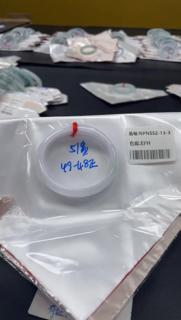 未镶嵌手镯翡翠翡翠手镯