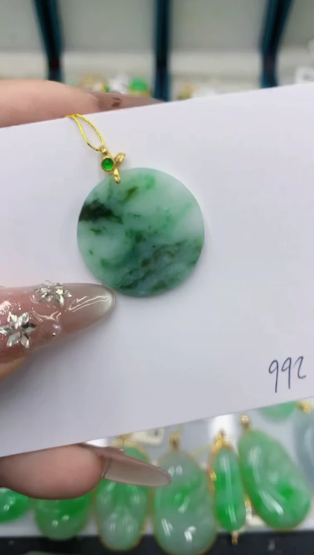 颈饰未镶嵌翡翠111111