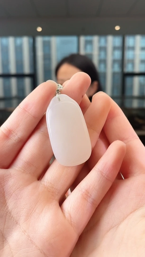 和田玉未镶嵌颈饰无事牌 无