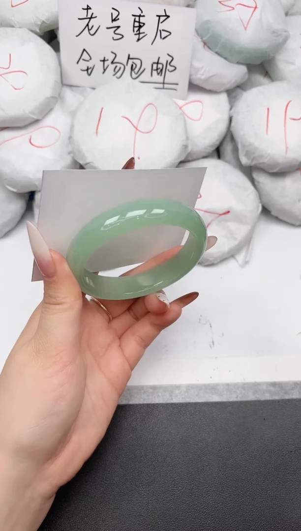 未镶嵌手镯石英质玉342/59.2