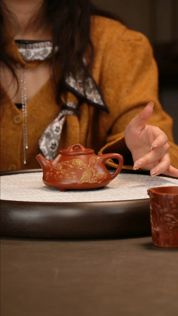 潘春芳 子冶石瓢 大红袍 220c/笔筒