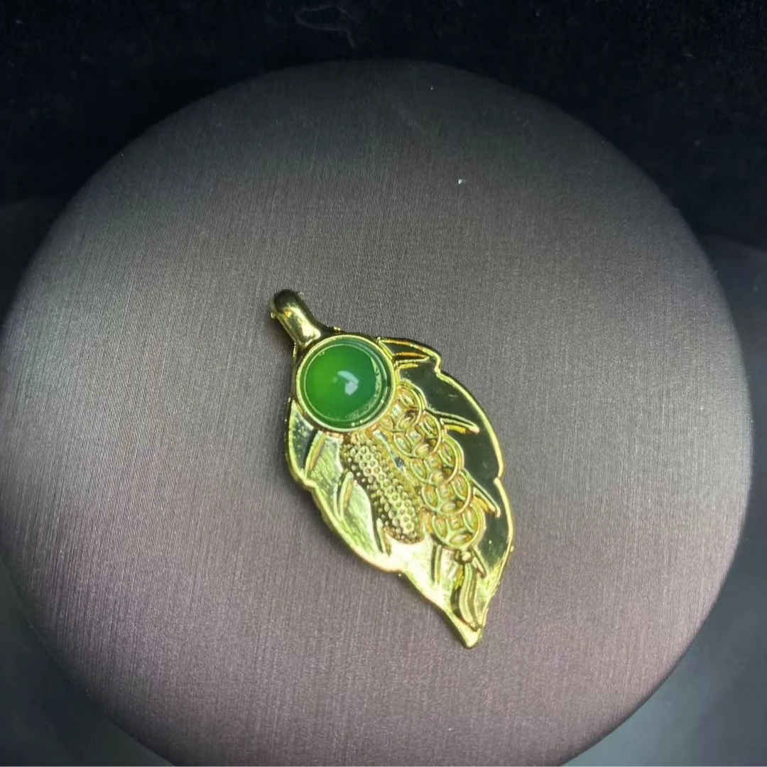 玉美 一叶暴富玛瑙树叶吊坠（D07）