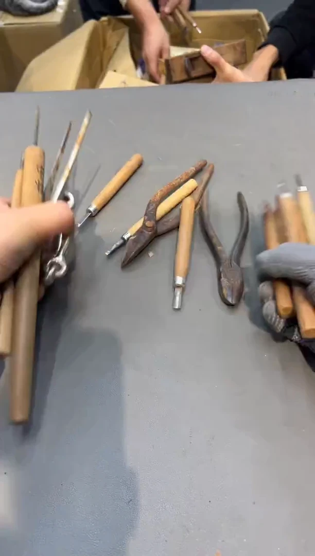 金属F****h工艺品小四孤品收藏