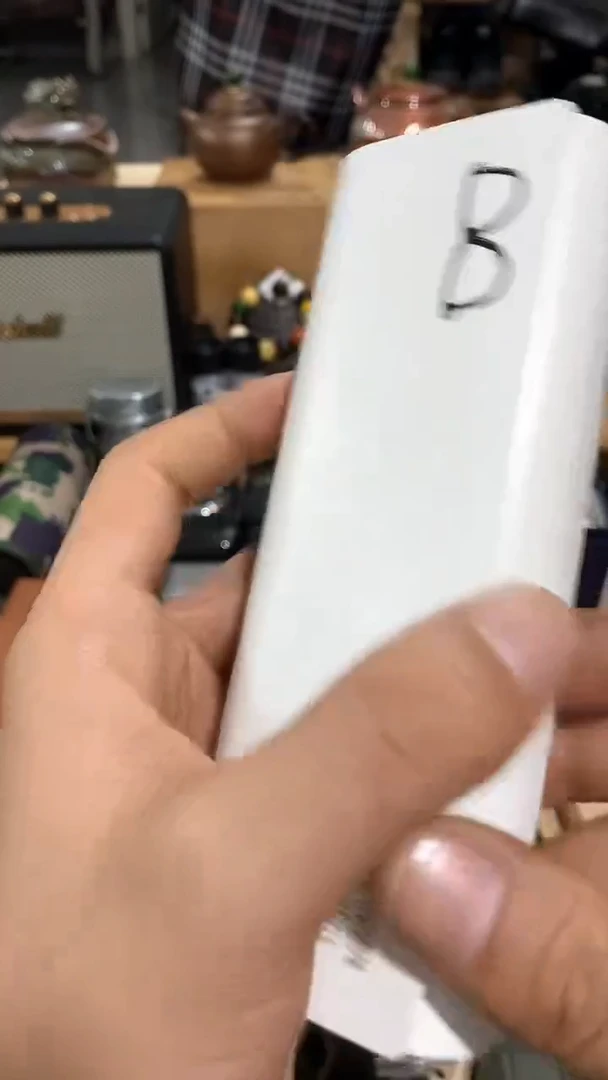 瓷片闪购商品  如图所示