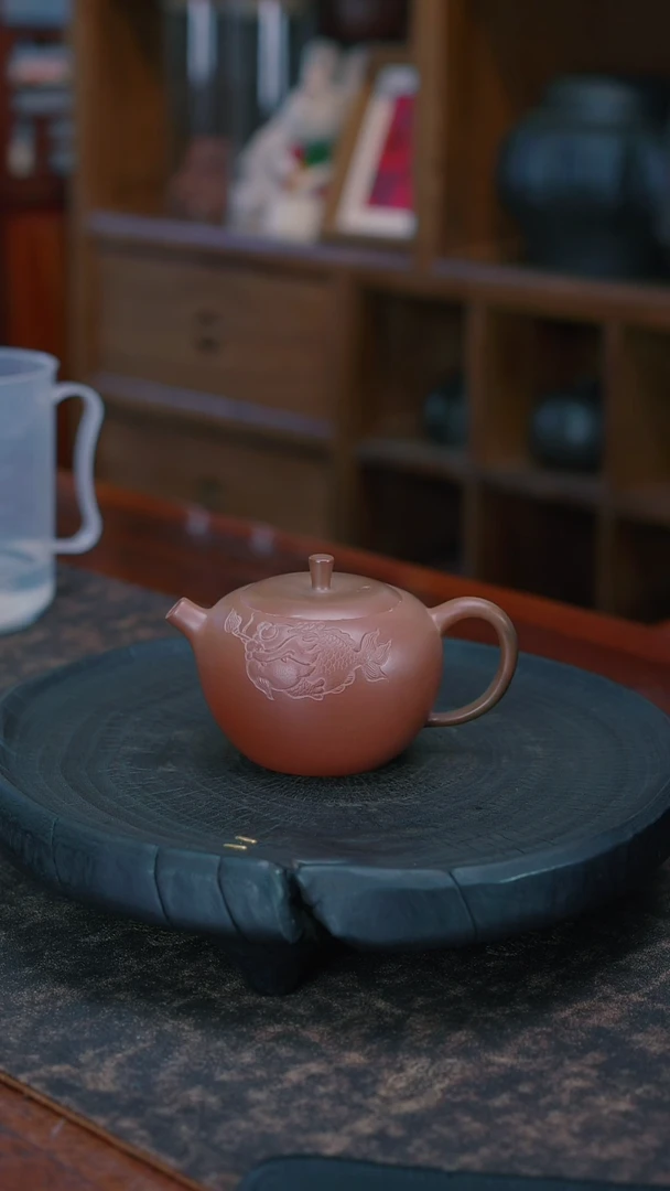 【闪购商品】好学向上的小肥锦鲤 苹果壶150CC