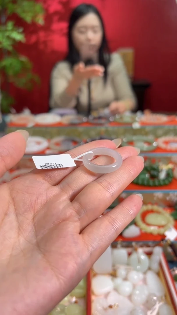 未镶嵌戒圈和田玉冰烟紫戒圈