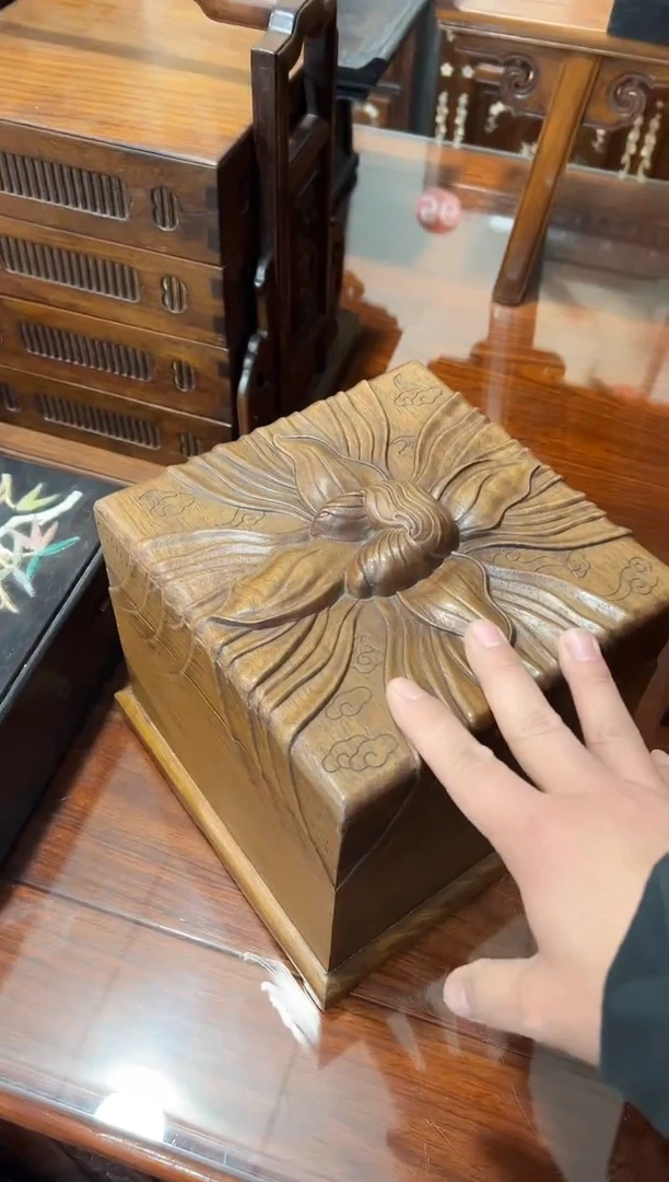 花梨木包袱扣盒11