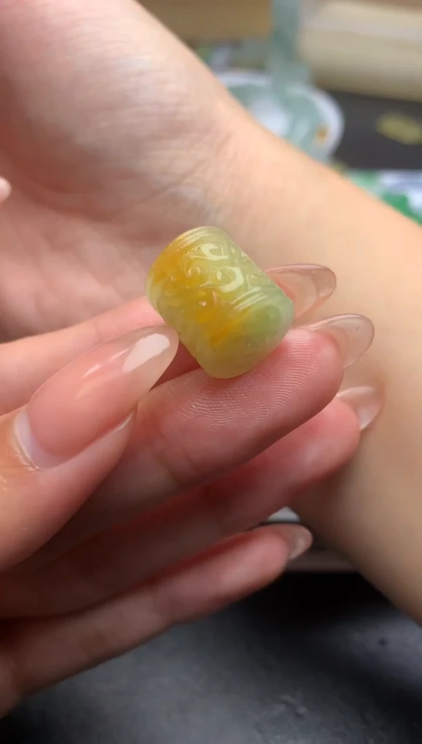 【闪购商品】定制翡翠未镶嵌毛货