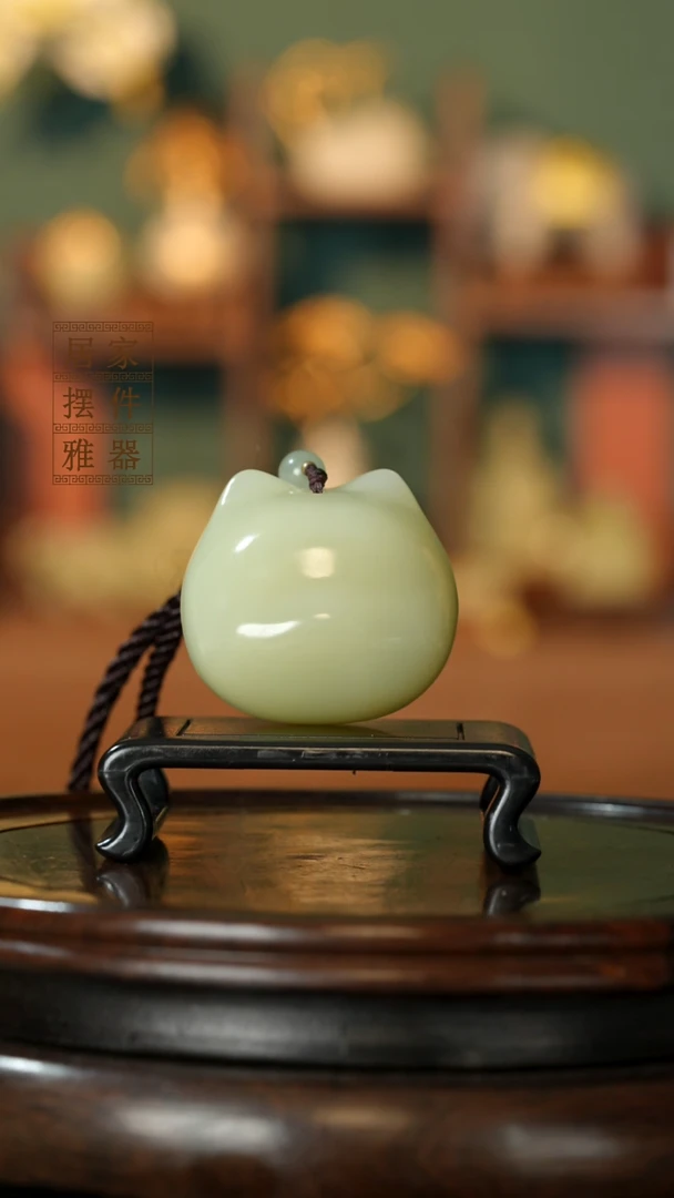 玉《纳福猫头》摆件