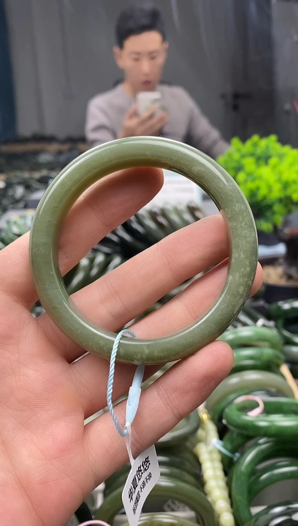 未镶嵌手镯和田玉55.5
