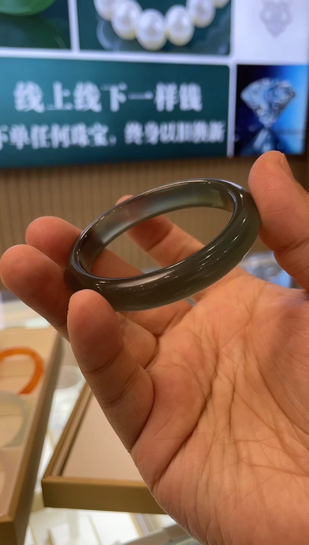 玛瑙/玉髓手镯合金【王姬珠宝壹号甄选】  拍下请备注圈口