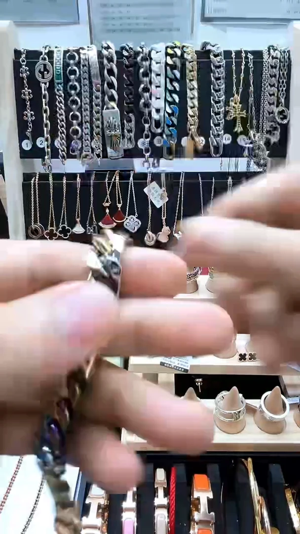 瓷片哈哈哈哈哈哈哈哈哈哈哈哈